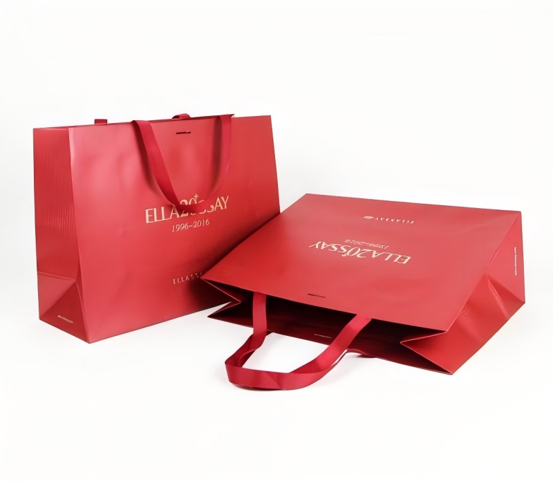 03 Branded paper bags-why Design Agencies choose us