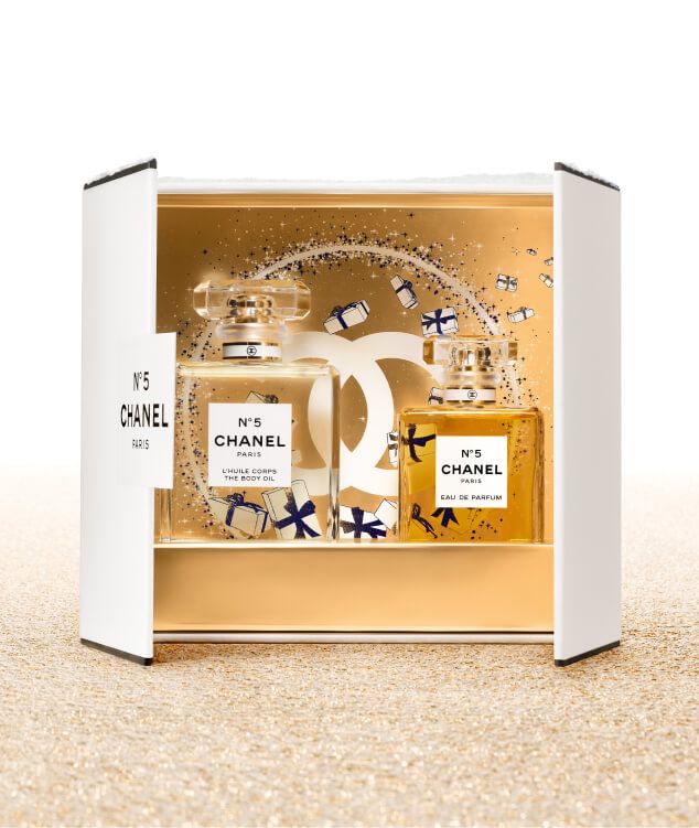 CHANEL Christmas 1