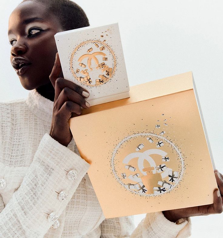 CHANEL Christmas 7